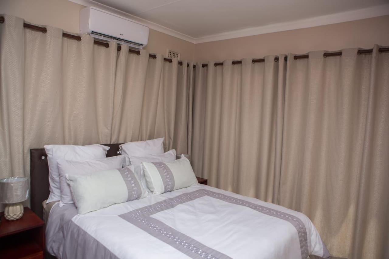 Dyna Guest House Durban Esterno foto
